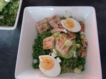 Bowl recept: broccoli rijst met zalm