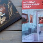 De gids naar Nederlandse Musea en het grote oude meester dieren boek