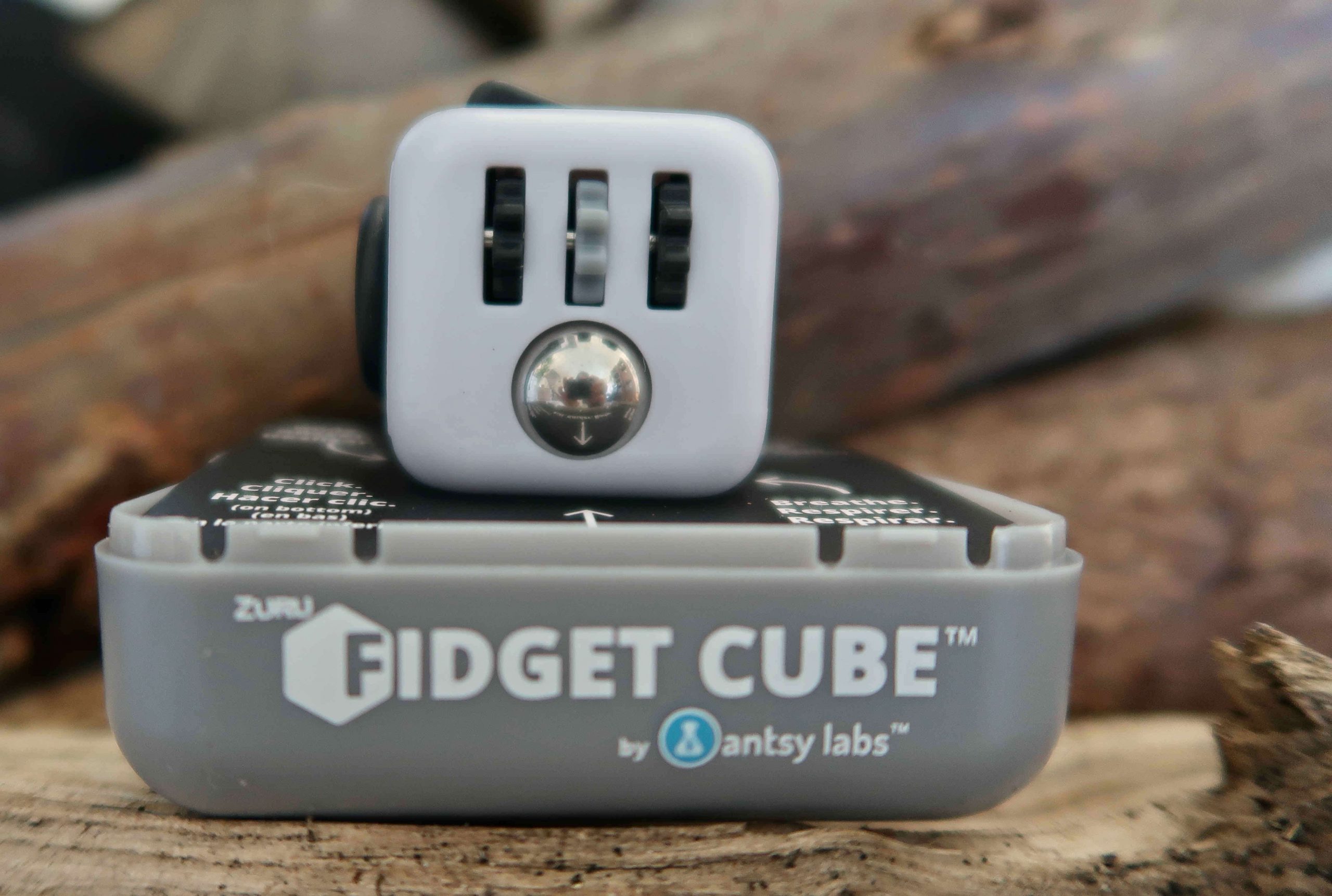 Fidget Cube-friemelkubus beter concentreren