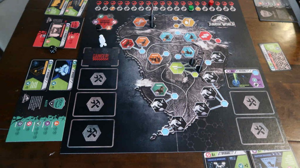Jurassic World - The Boardgame is een ingewikkeld maar super leuk spel. Red jij het dino park?