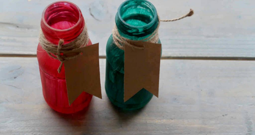 knutselen met oude flessen of ander glaswerk voor de kerstdagen