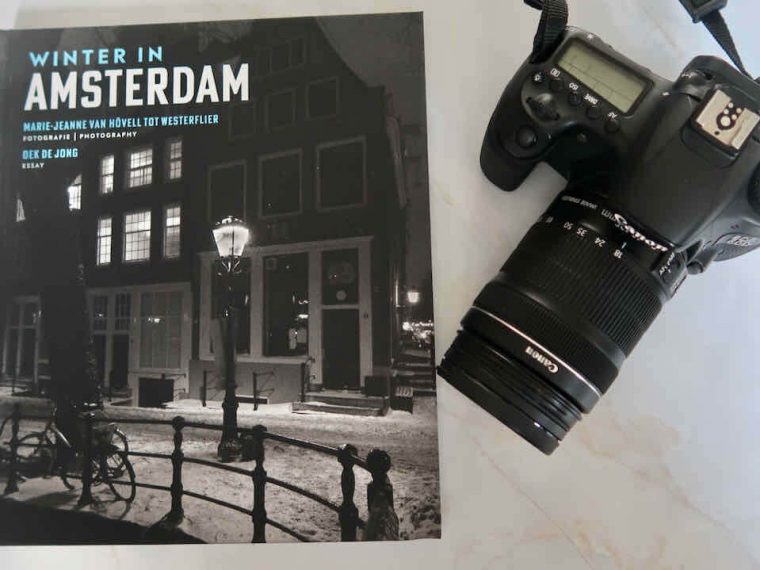 Winter in Amsterdam, een fotoboek vol prachtige beelden van een stille stad.