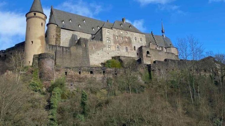 Bezoek luxemburg en geniet van de natuur en cultuur wat dit land te bieden heeft.